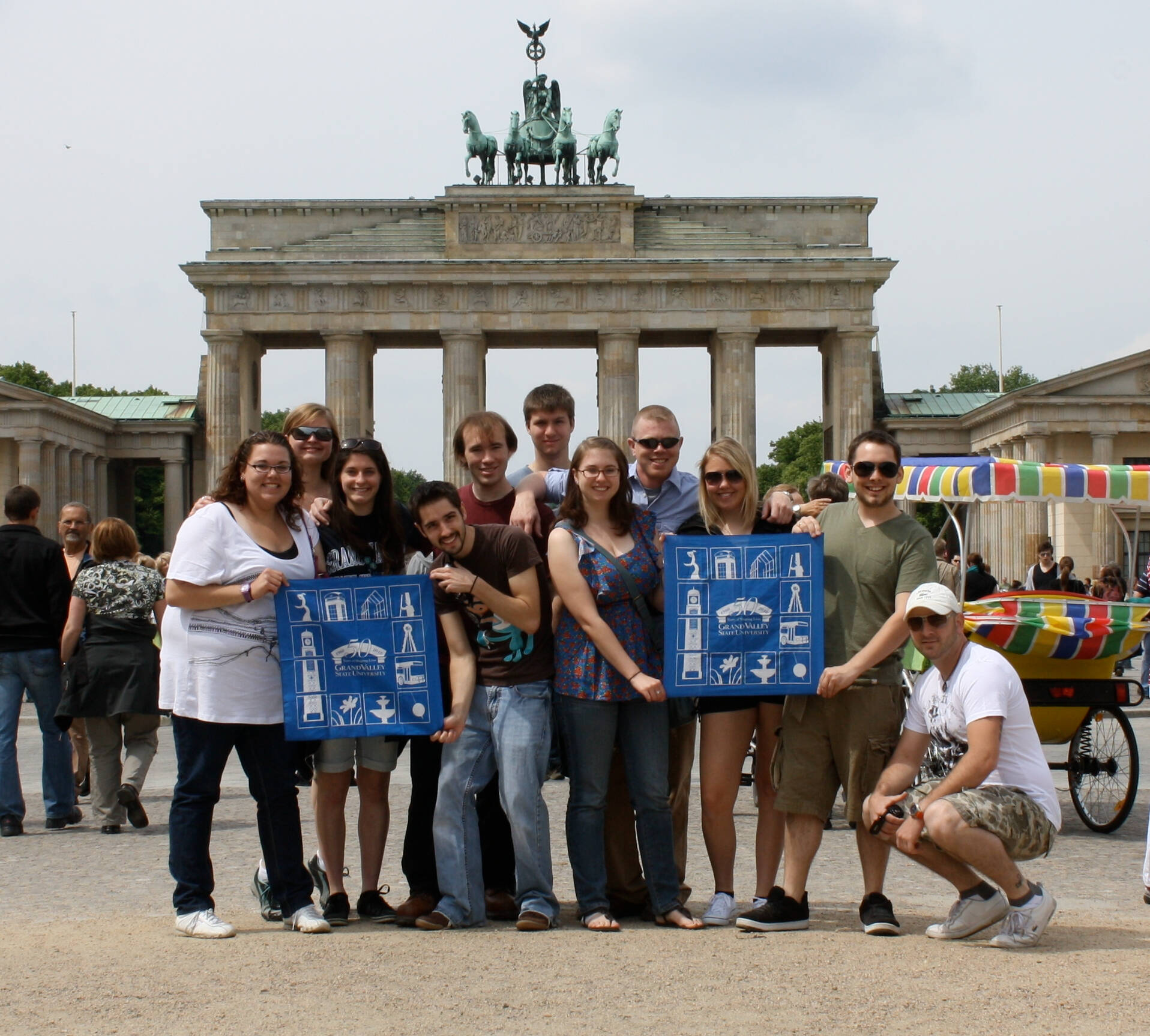 Study Abroad Students in front of Brandenburg Gate in Berlin